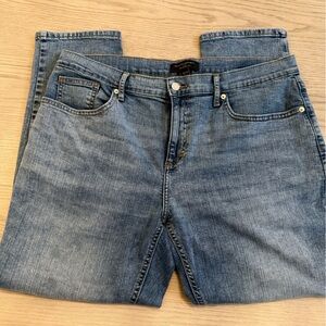 Banana Republic Girlfriend Jeans size 32/ 14